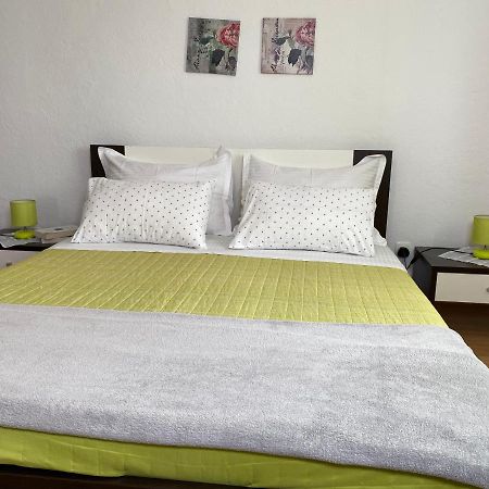 Apartment Carmen Trogir Exterior photo