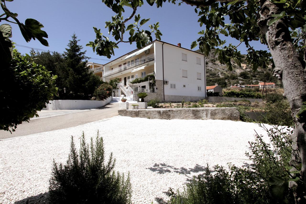 Apartment Carmen Trogir Exterior photo